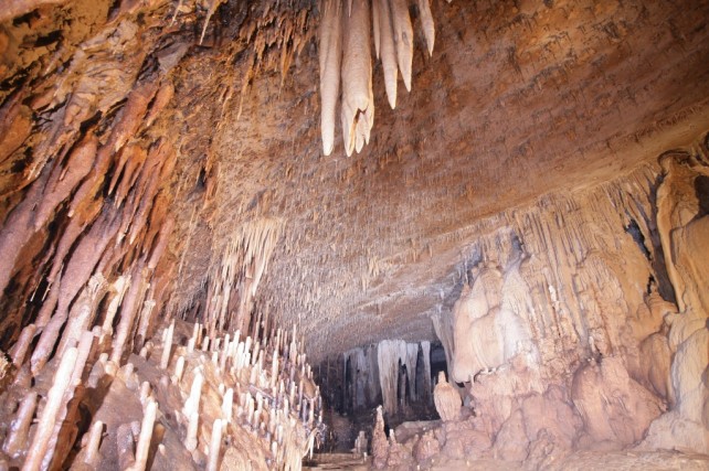 the-capisaan-cave-system-in-nueva-vizcaya-travel-to-the-philippines