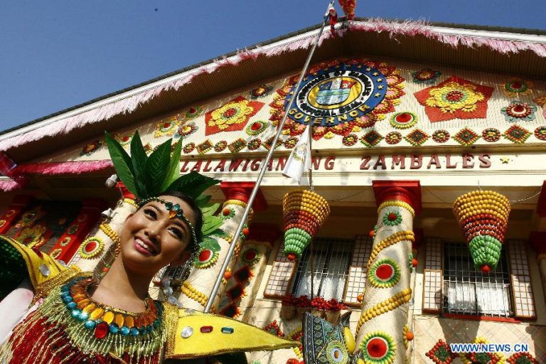 Watch The Dinamulag Mango Festival In Zambales Travel To The Philippines