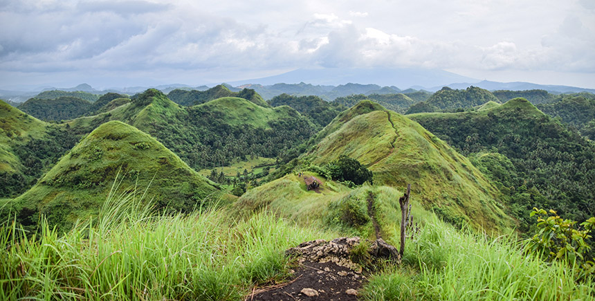 Quitinday Hills is a Chocolate Hills Lookalike | Travel to the Philippines