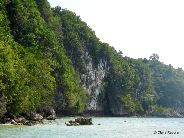 Find Multi-Sized Caves and Rock Formations at Puting Bato Island ...