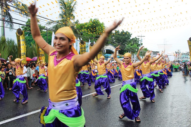 Kasanggayahan Festival - Travel to the Philippines